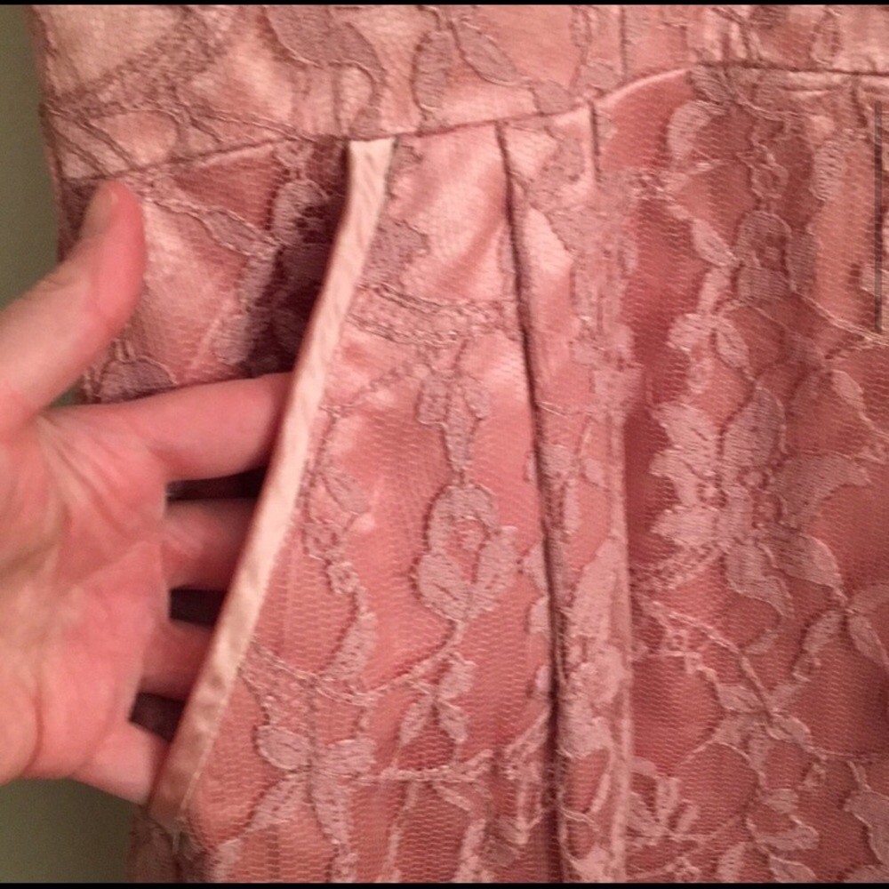 Beautiful unique pink lace vintage prom dress - Picture 3 of 6